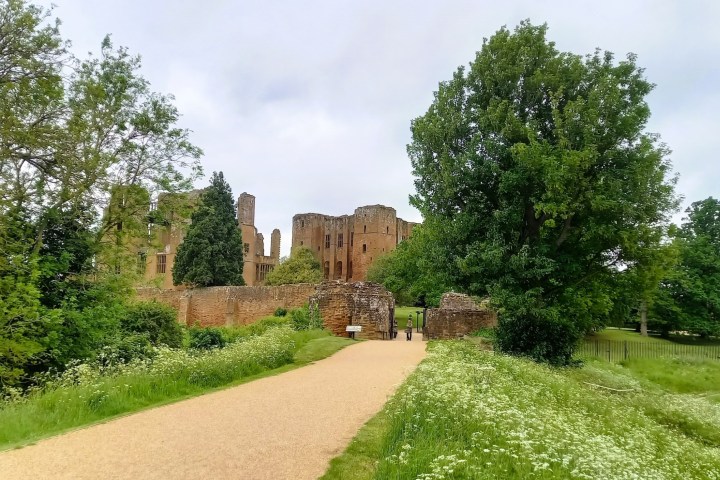 London Cab Tours - Kenilworth Castle