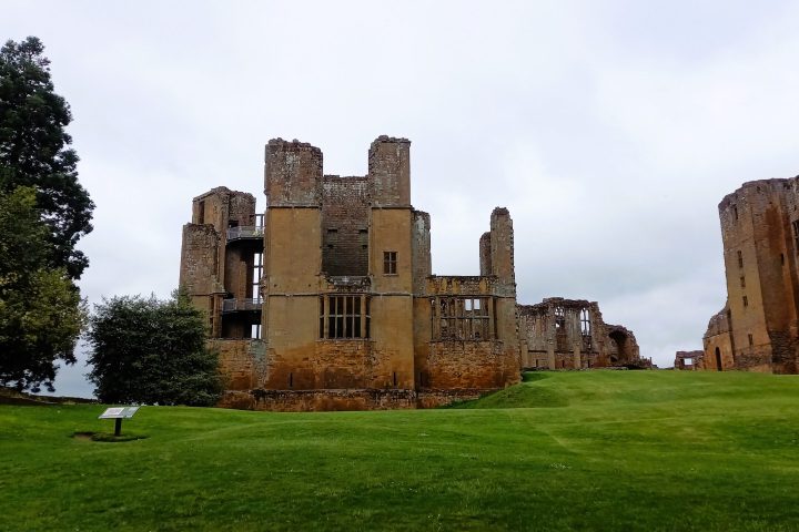London Cab Tours - Kenilworth Castle