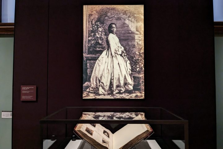 London Cab Tours - National Portrait Gallery, London Art and Culture Tour