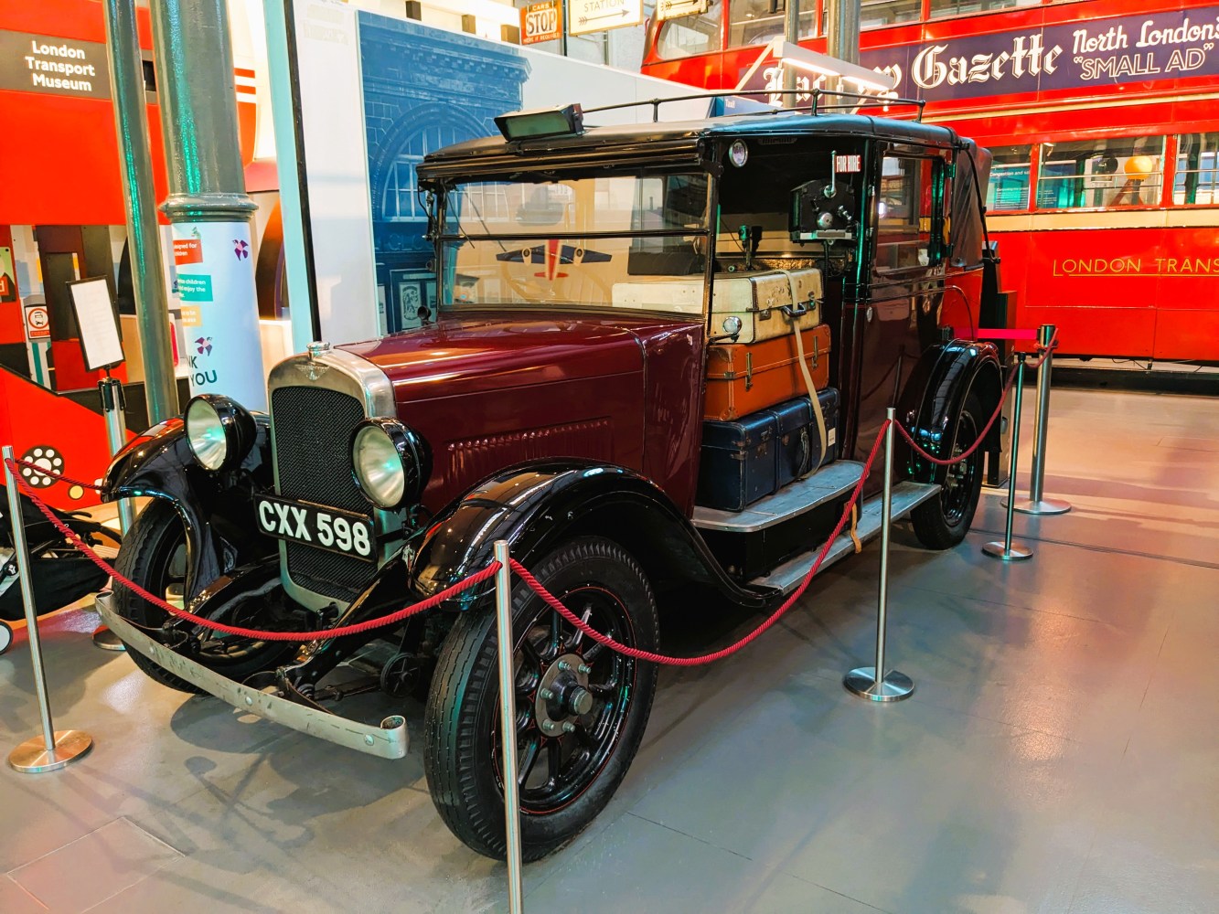 London Taxi - Austin Low Loader 1936 (London Transport Museum)